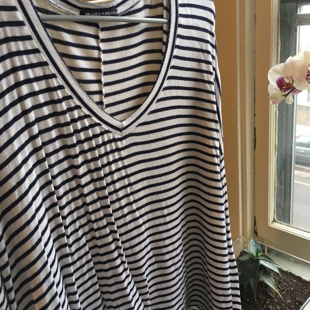 Brandy Melville long sleeve shirt